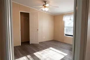 112 SE Front St, Bailey, TX 75452 - Photo 8