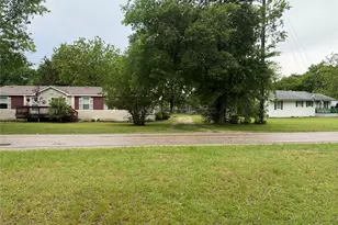 112 SE Front St, Bailey, TX 75452 - Photo 38