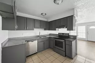 4921 Miller Ave, Fort Worth, TX 76119 - Photo 6