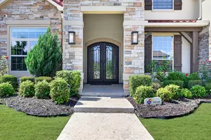 689 Dancing Water Dr, Frisco, TX 75036 - Photo 2