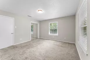426 Brookhollow Cir, DeSoto, TX 75115 - Photo 16