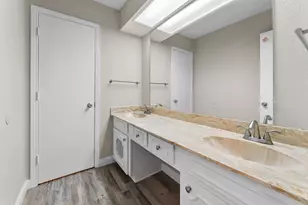 426 Brookhollow Cir, DeSoto, TX 75115 - Photo 12