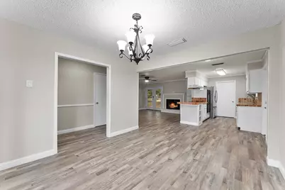 426 Brook Hollow Circle, DeSoto, TX 75115 - Photo 4