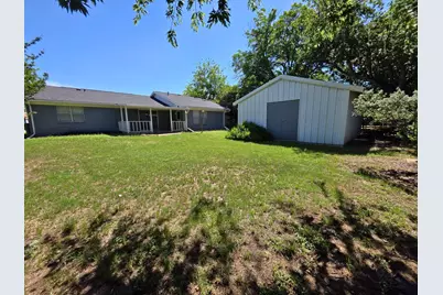 209 E Eller Avenue, Crowley, TX 76036 - Photo 22