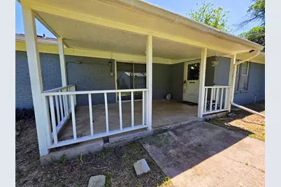 209 E Eller Avenue, Crowley, TX 76036 - Photo 20