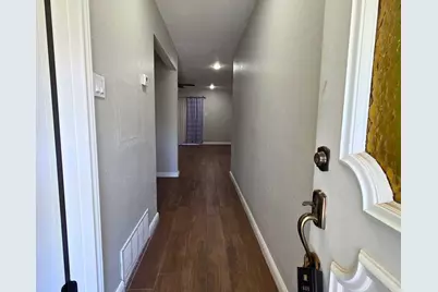 209 E Eller Avenue, Crowley, TX 76036 - Photo 2