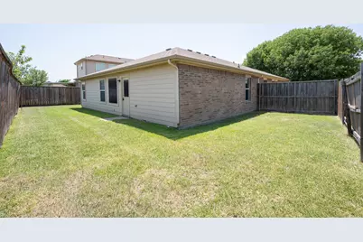 4642 Elm Point Drive, Balch Springs, TX 75180 - Photo 2