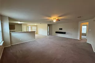 4642 Elm Point Dr, Balch Springs, TX 75180 - Photo 2