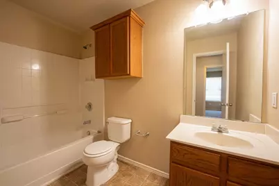 4642 Elm Point Drive, Balch Springs, TX 75180 - Photo 10