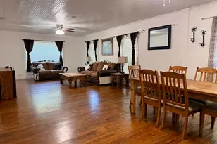 301 S 4th St, Grandview, TX 76050 - Photo 4