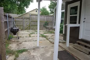 301 S 4th St, Grandview, TX 76050 - Photo 18