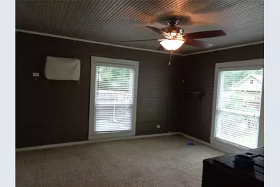 301 S 4th Street, Grandview, TX 76050 - Photo 6