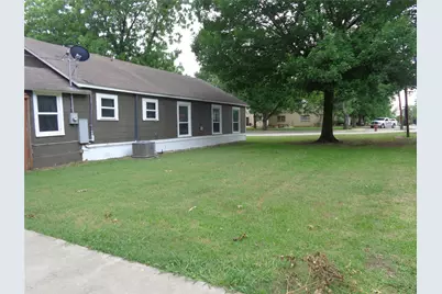 301 S 4th Street, Grandview, TX 76050 - Photo 20
