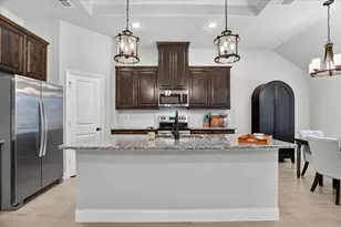 1641 Town Creek Cir, Weatherford, TX 76086 - Photo 10