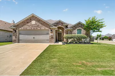 1641 Town Creek Circle, Weatherford, TX 76086 - Photo 2