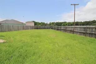 112 Bridle Ct, Mabank, TX 75143 - Photo 20