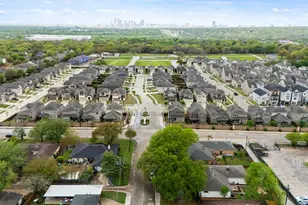 7521 Laburnam Rd, Dallas, TX 75228 - Photo 2