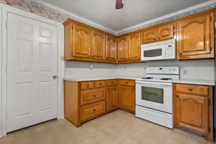 1209 W 3rd Ave, Corsicana, TX 75110 - Photo 18