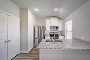 1418 Brindle Dr, Greenville, TX 75402 - Photo 8