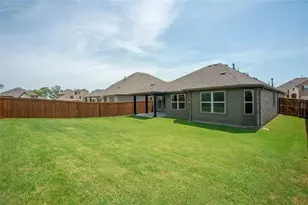 1829 Meadow Trail Ln, Aubrey, TX 76227 - Photo 10