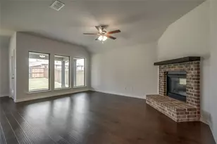 1829 Meadow Trail Ln, Aubrey, TX 76227 - Photo 6