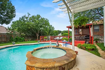 7604 Oak Knoll Drive, North Richland Hills, TX 76182 - Photo 2