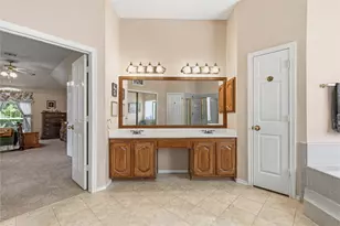 7604 Oak Knoll Dr, North Richland Hills, TX 76182 - Photo 20