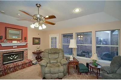 3112 Fairfield Drive, Grand Prairie, TX 75052 - Photo 4
