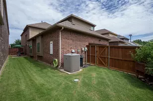 6928 Sarria, Grand Prairie, TX 75054 - Photo 36