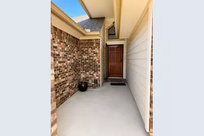 503 Sierra Blanca Pass, Irving, TX 75063 - Photo 4