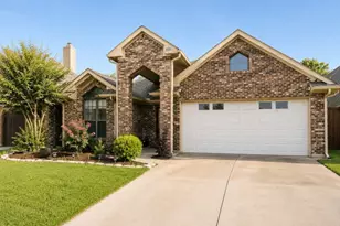 503 Sierra Blanca Pass, Irving, TX 75063 - Photo 2