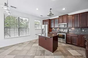 1503 Biltmore Ln, Irving, TX 75063 - Photo 8