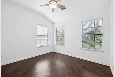 1503 Biltmore Lane, Irving, TX 75063 - Photo 14