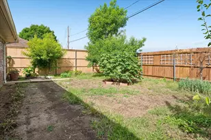 6611 Fernshaw Dr, Dallas, TX 75248 - Photo 22