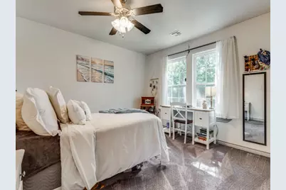203 Pueblo Drive, Lake Kiowa, TX 76240 - Photo 22
