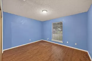 8209 Willow Glen Ct, Fort Worth, TX 76134 - Photo 14