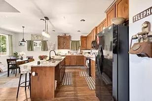 540 E Main St, Pilot Point, TX 76258 - Photo 14