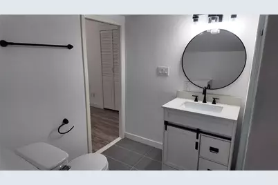 215 S Walker Street, Mesquite, TX 75149 - Photo 10