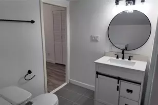 215 S Walker St, Mesquite, TX 75149 - Photo 10
