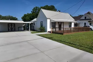 215 S Walker St, Mesquite, TX 75149 - Photo 2