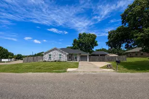 404 S Old Mansfield Rd, Keene, TX 76059 - Photo 2