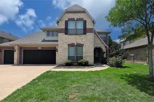 952 Tara Dr, Burleson, TX 76028 - Photo 1