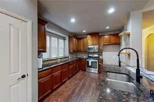 952 Tara Dr, Burleson, TX 76028 - Photo 8
