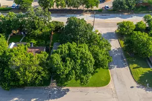 301 Dee Ln, Arlington, TX 76011 - Photo 28