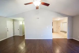 5713 Baker Dr, The Colony, TX 75056 - Photo 10