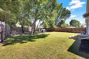 2124 Sharon Dr, Garland, TX 75041 - Photo 16
