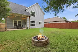 731 E Brown St, Cleburne, TX 76031 - Photo 34