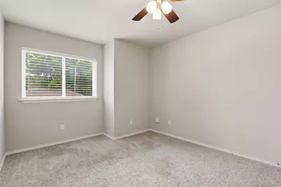 731 E Brown Street, Cleburne, TX 76031 - Photo 20