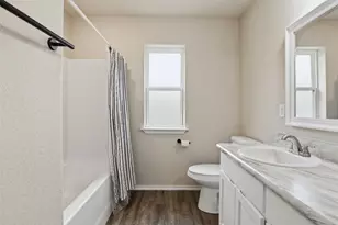 731 E Brown St, Cleburne, TX 76031 - Photo 30