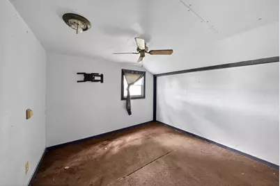 406 E Willingham Street, Cleburne, TX 76031 - Photo 14
